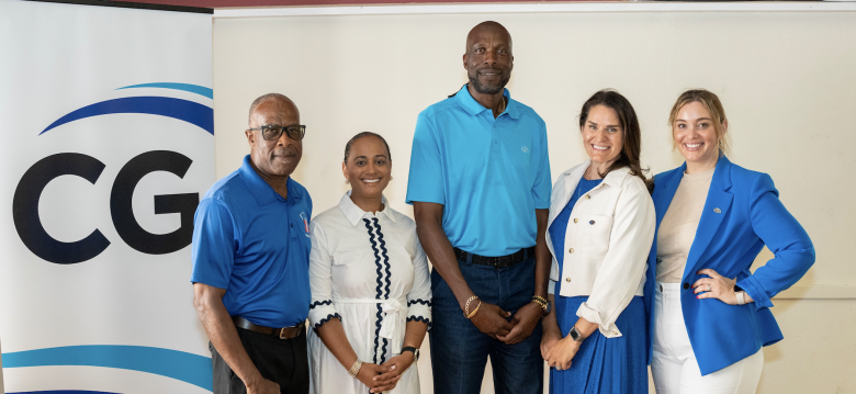 Seniors Engaged with Informative Session on Navigating Energy Consumption Online